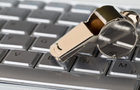 Whistle on keyboard 