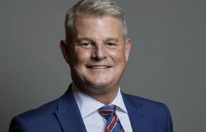 Stuart Andrew.png