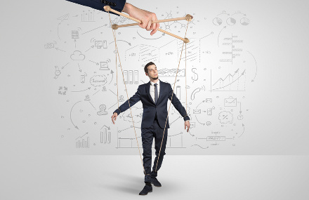 Simon Hopkins: The difference between control and controlling