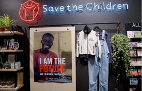 Save the Children Glasgow charity shop 440.jpg