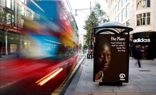 planuk-bus-ad-outside-web.gif